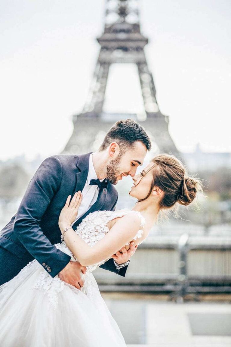 Elope in Paris